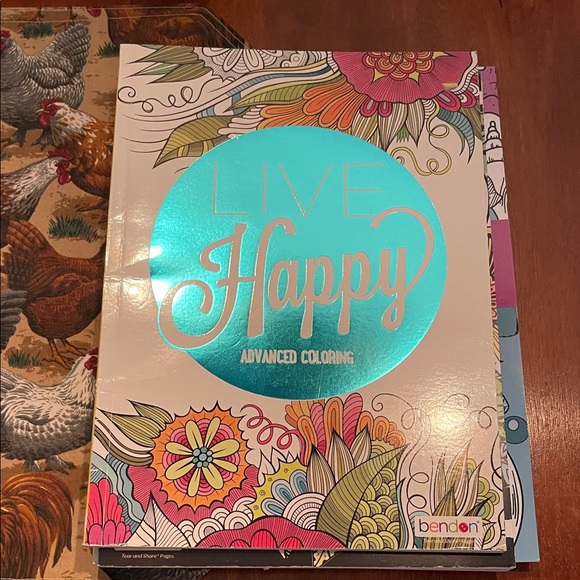 9 Adult Coloring Design Books and Large Print Word Search Books - Picture 7 of 10